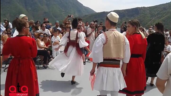 , Zanat zbresin prej bjeshkëve, udhëtojnë përmes Komanit (FOTO)