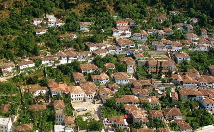 Në Berat fillon ndërhyrja për mirëmbajtjen e monumenteve të kulturës