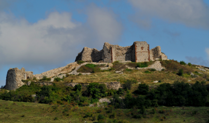 , Kalaja e Artanës vazhdon të shkatërrohet nga dita në ditë, thonë ekspertët