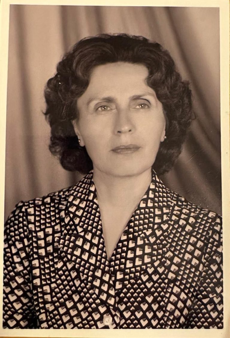 andrea KultPlus